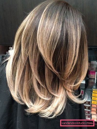 balayazh su capelli lisci