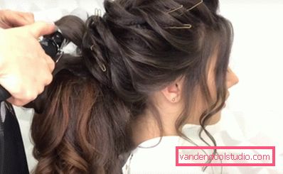 Come fare costole nei capelli (per ballare, dalla corrugazione)