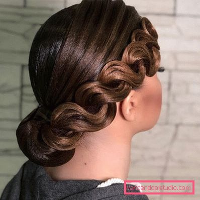 Come fare costole nei capelli (per ballare, dalla corrugazione)