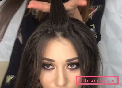 Come fare costole nei capelli (per ballare, dalla corrugazione)
