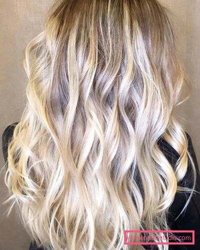 Evidenziazione della California per i capelli biondi