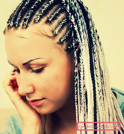 Intrecci trecce afro con pickup e filo