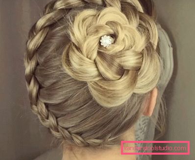 Tessitura traforata per capelli lunghi