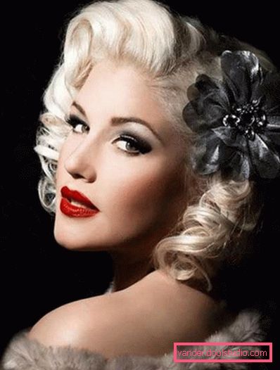 Acconciature da pin-up per capelli di media lunghezza