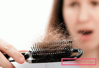 causa di perdita di capelli nelle donne dopo i 50 anni