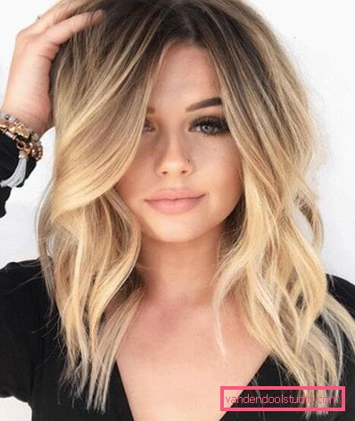 acconciature d'attualità del 2018 per capelli pigri su capelli medi