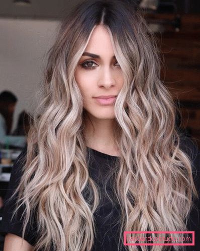 acconciature d'attualità per l'anno 2018 per capelli lunghi e pigri