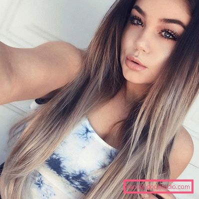 Shatush su capelli lunghi scuri.