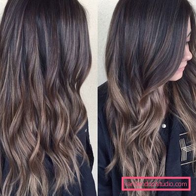 Shatush su capelli lunghi scuri.