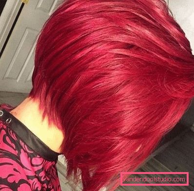 Taglio di capelli quadrato sui capelli corti