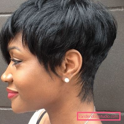 foto di taglio di capelli pixie di bruna