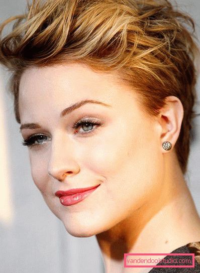 taglio di capelli pixie per viso tondo