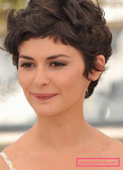taglio di capelli pixie per viso tondo