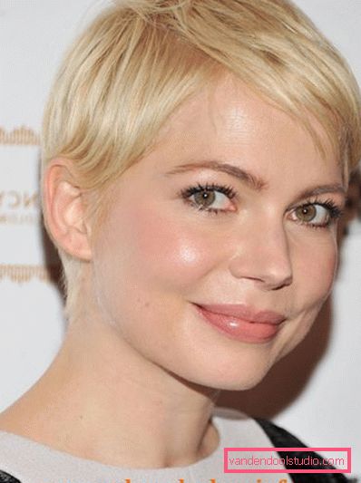 taglio di capelli pixie per viso tondo
