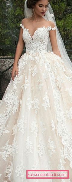 Acconciature da sposa per capelli medi con un velo