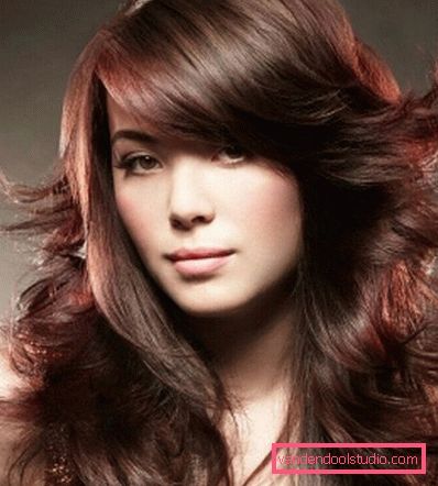 Taglio di capelli lunghi italiani