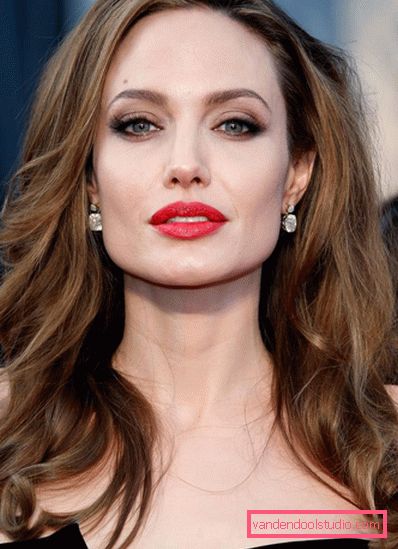 Acconciature da donna per una faccia rettangolare