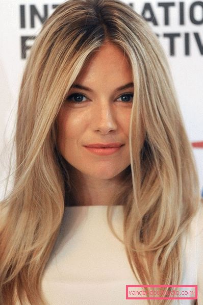 Acconciature da donna per capelli lunghi per viso tondo