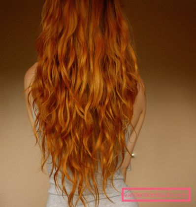 Acconciature da donna per capelli lunghi per viso tondo