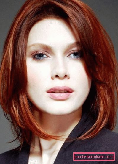 Acconciature da donna per capelli medi per un viso tondo