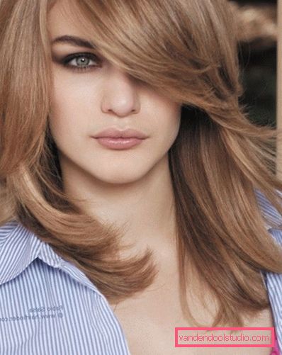 Tagli di capelli da donna per un tipo di faccia quadrata