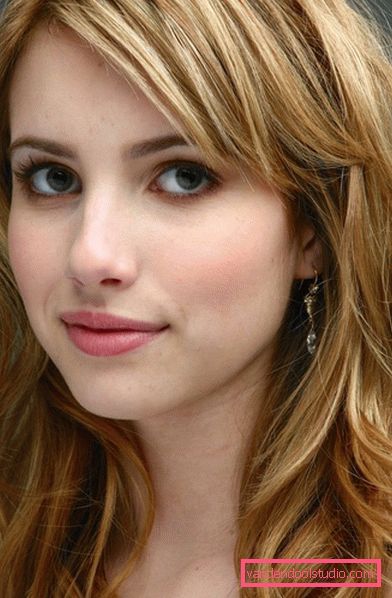 Tagli di capelli da donna per un tipo di faccia quadrata