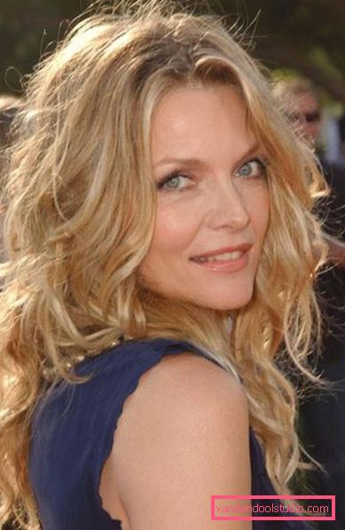 Tagli di capelli da donna per un tipo di faccia quadrata