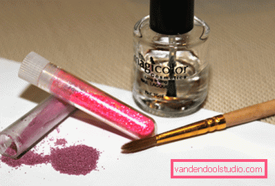 Set necessario per nail art Set necessario per nail art