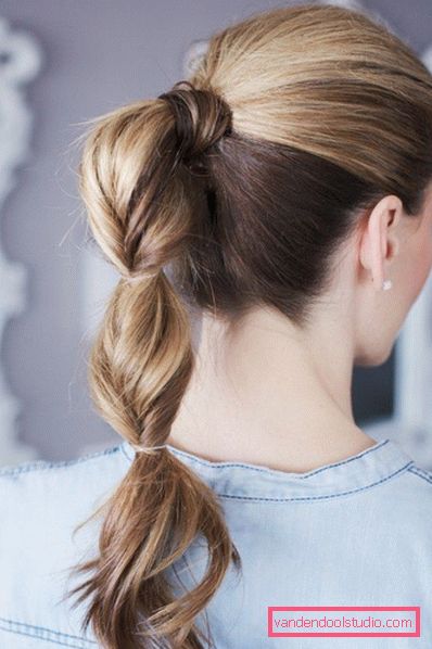 Acconciatura veloce per tutti i giorni per capelli lunghi