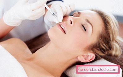 Puntura di Botox sulle labbra Puntura di Botox sulle labbra