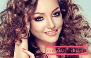 Arricciatura biochimica dei capelli Che cosa è un curling biochimico dei capelli