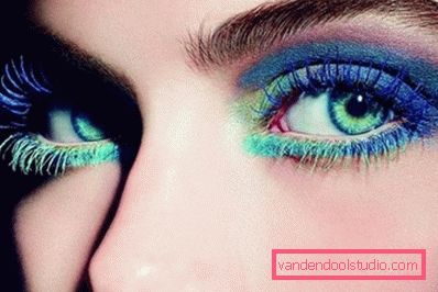 trucco con sfumature di colore brillante trucco con sfumature di colore brillante