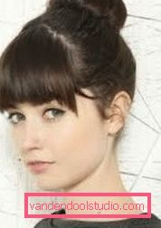 Acconciature leggere per capelli medi in 5 minuti a se stesso Realizziamo acconciature leggere per capelli medi in 5 minuti: semplice stile fai-da-te