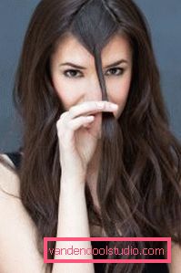 Acconciatura per capelli lunghi in modo rapido e bello Facciamo acconciature per capelli lunghi in modo rapido e bello