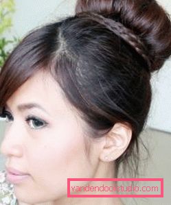 Acconciature con trecce su capelli medi Fai i capelli con le trecce sui capelli medi