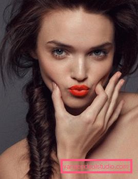 Lunga treccia - bellezza da ragazza (16 opzioni)