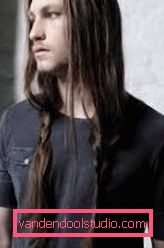 Acconciature da uomo lunghe con trecce Tagli e tagli di capelli lunghi da uomo