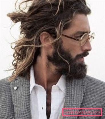 Acconciature da uomo alla moda + barba Tagli e tagli di capelli lunghi da uomo