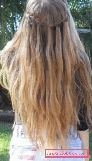 Taglio di capelli a coda di volpe Taglio di volpe spettacolare su capelli lunghi e medi