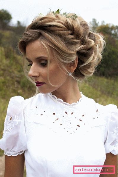 Acconciature eleganti con trecce 2019-2020