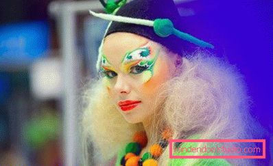 ragazza con trucco creativo ragazza con trucco creativo