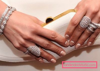 elegante nail art alla luna elegante nail art alla luna