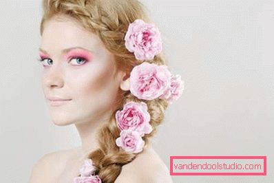 treccia con rose treccia con rose