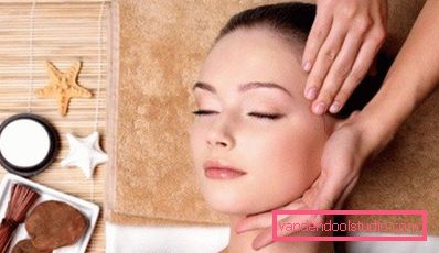 faccia senza rughe massaggio viso