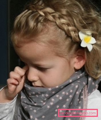 Acconciature per capelli corti Idee per mamme acconciature per bambini per i capelli corti per le ragazze