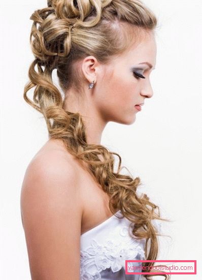 Belle acconciature per un matrimonio per gli ospiti Idee per un'acconciatura da sposa bellissima per ospiti e damigelle