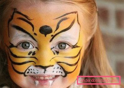 trucco per gatti per bambini su Halloween trucco per gatti per bambini su Halloween