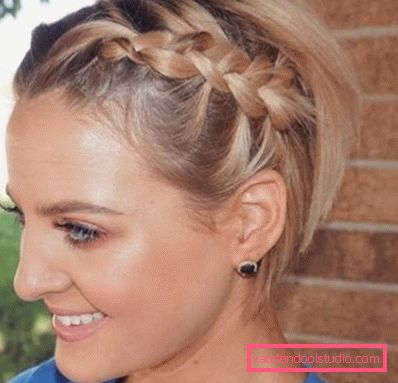 Semplici acconciature per capelli corti per le donne Semplici acconciature per capelli corti per donne di diverse età