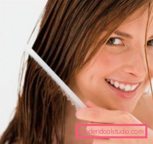 Olio di Argan per capelli - applicazione Usiamo con vantaggio l'olio di argan per capelli