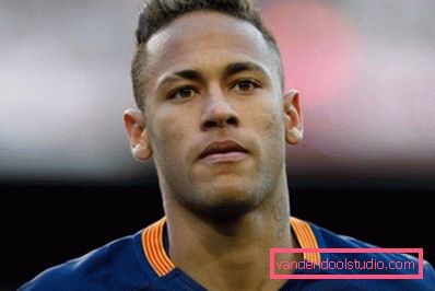 Qual è il nome del nuovo giocatore di football dell'acconciatura Neymar